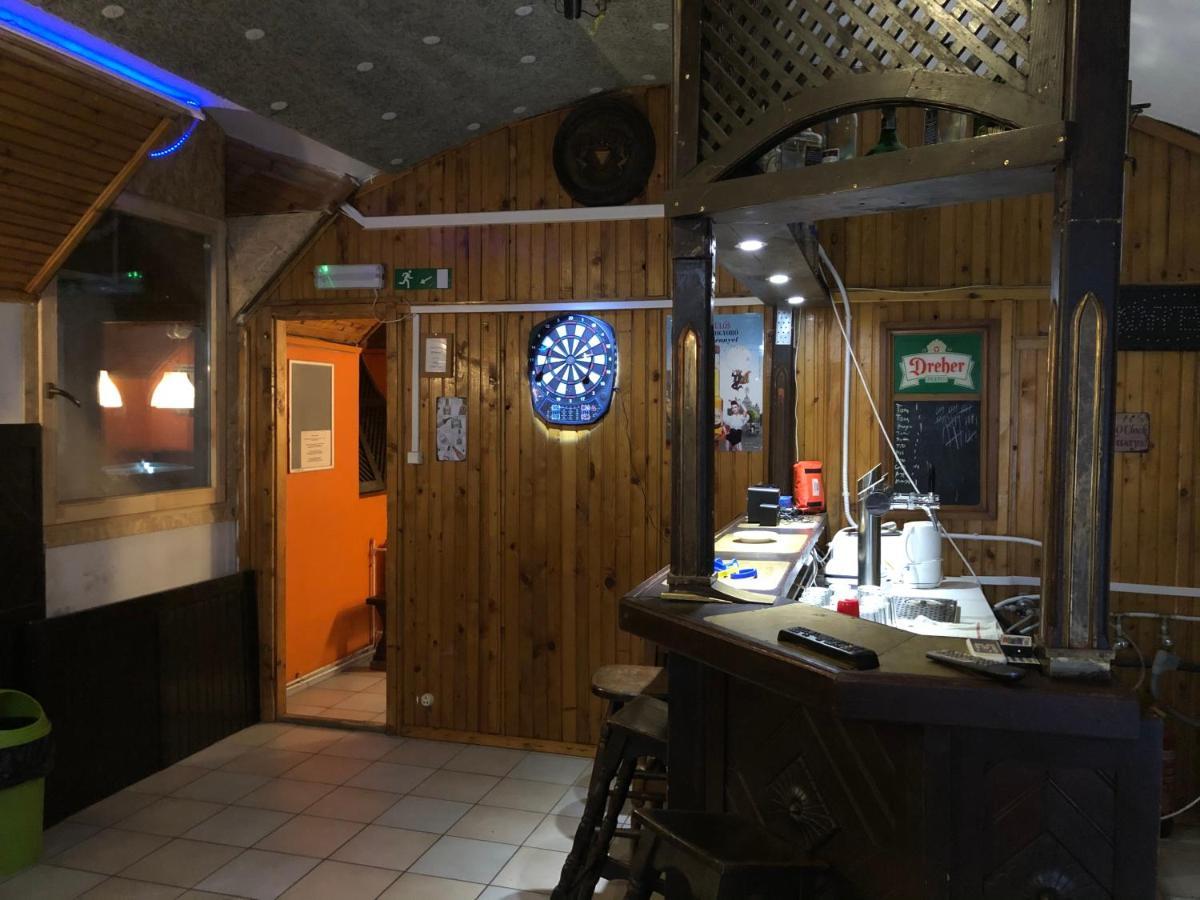 Apartamento Whole Basemenet Former Pub4 Stag Do/hen Party