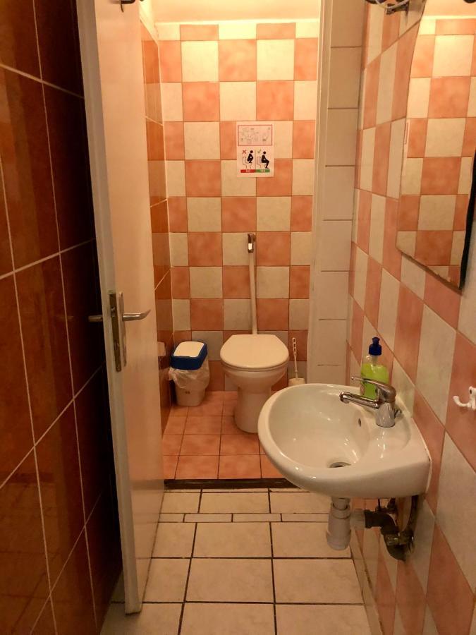 Apartamento Whole Basemenet Former Pub4 Stag Do/hen Party *