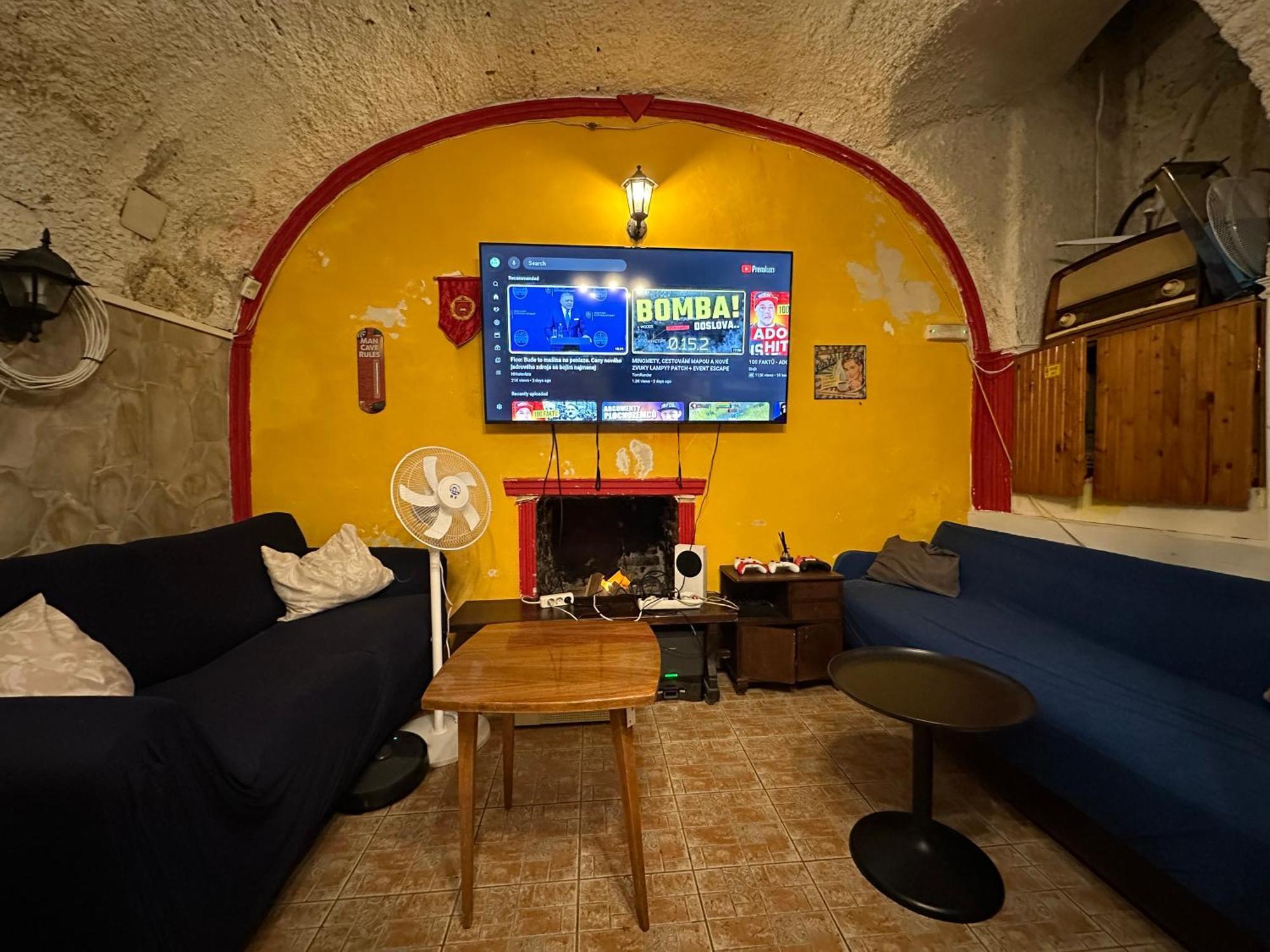Apartamento Whole Basemenet Former Pub4 Stag Do/hen Party